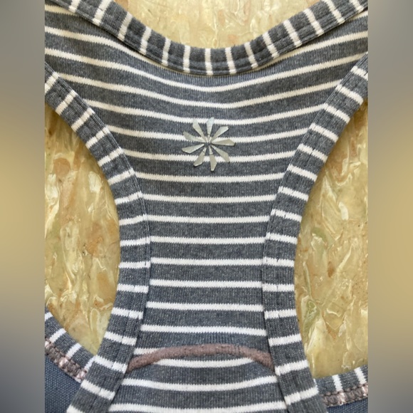 Athleta Blue and white striped racer back tank top XS - Picture 5 of 6